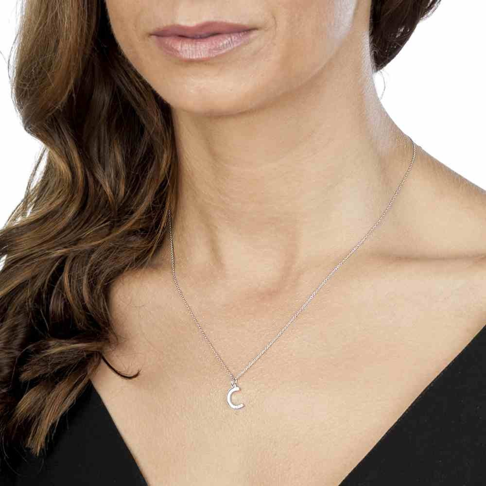 Hot on sale diamonds pendant